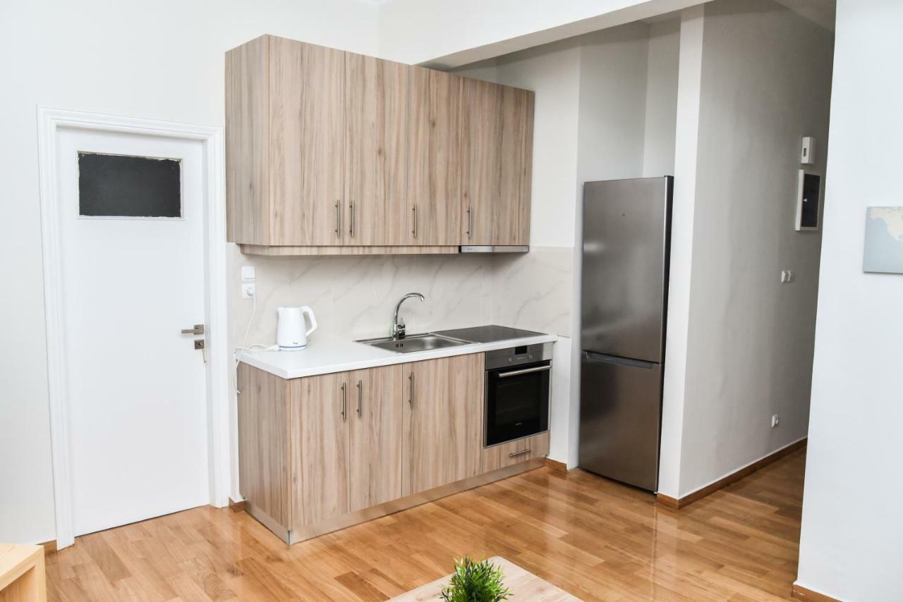 Warm Apartment At Exarchia 1 Bed 2 Pers Athen Eksteriør billede